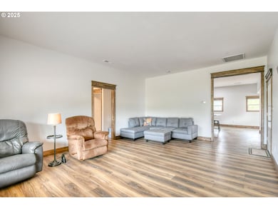 932 Zelinski Rd, Goldendale, WA 98620 - photo 4