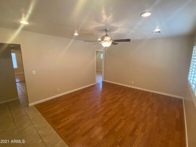 1013 E Seldon Ln, Phoenix, AZ 85020 - photo 4