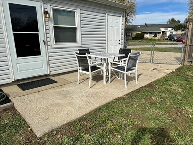 3112 Beacon Dr, New Albany, IN 47150 - photo 5