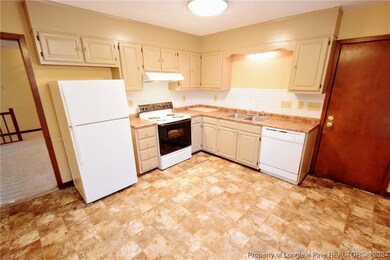 4412 Briton Cir, Fayetteville, NC 28314 - photo 7