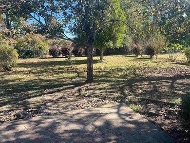 3915 Elnora Dr, Macon, GA 31210 - photo 4