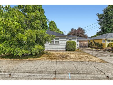2823 18th Ave, Forest Grove, OR 97116 - photo 2