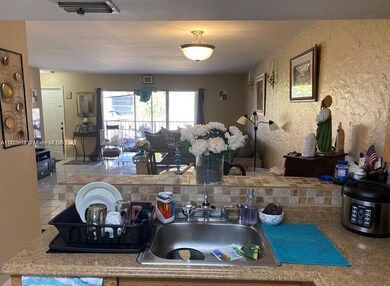 unlisted-address, Miami, FL 33193 - photo 5