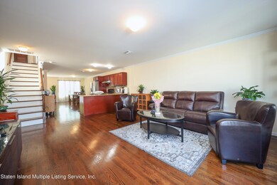 93 Burgundy Loop, Staten  Island, NY 10304 - photo 6