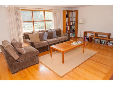 11840 SW Tremont St, Portland, OR 97225 - photo 4