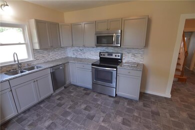 84 Warwick St, Woonsocket, RI 02895 - photo 7