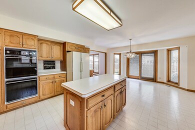 3617 Ari Ln, Glenview, IL 60026 - photo 6