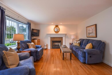 549 Center St unit 8, Dennis Port, MA 02639 - photo 5