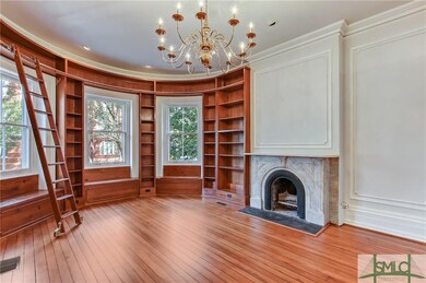 205 E Gaston St, Savannah, GA 31401 - photo 3