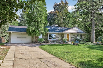 1544 Mississippi River Blvd S, Saint Paul, MN 55116 - photo 3