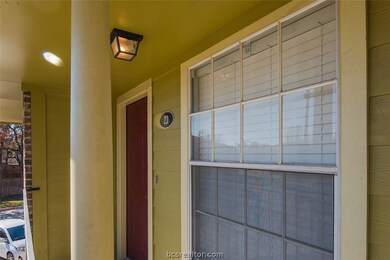 2100 Southwood Dr unit 23, College Station, TX 77840 - photo 3