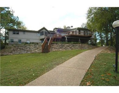 61 Dunsford Dr, Bella Vista, AR 72715 - photo 2