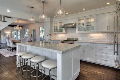 59 Dundee Ln, Southampton, NY 11968 - photo 2