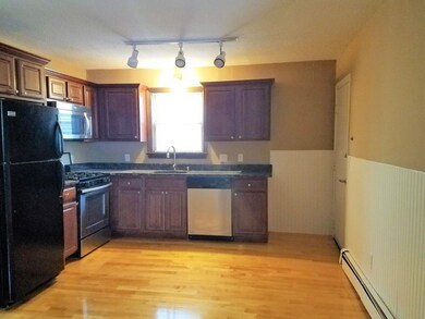 37 Union St unit 1, Salem, MA 01970 - photo 5