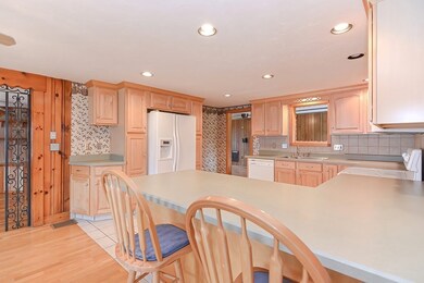 9 Union St, Milford, MA 01757 - photo 2