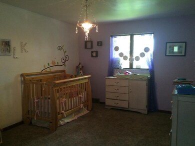 BEDROOM 2 - MAIN LEVEL