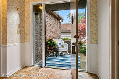 828 Montevideo Dr E Lansing MI-113