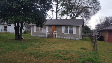 7641 Crofton St, Houston, TX 77028 - photo 2