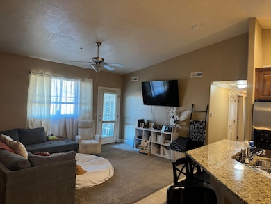 1018 N 985 W unit 516, Orem, UT 84057 - photo 4