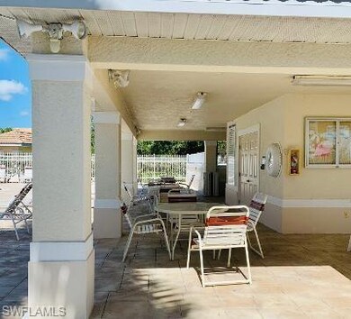 896 Hampton Cir unit 96, Naples, FL 34105 - photo 7