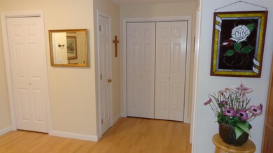 332 Parkside Rd unit 8, New London, NH 03257 - photo 4