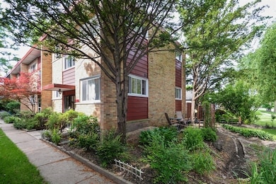 1614 Main St unit A, Evanston, IL 60202 - photo 2