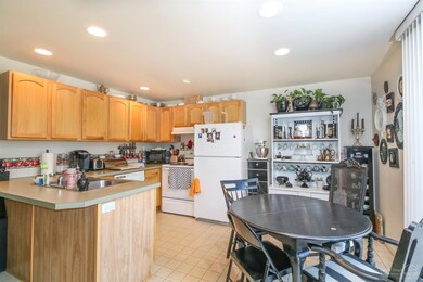 959 NE Hidden Valley Dr, Bend, OR 97701 - photo 6