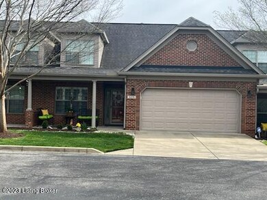 3215 Brittany Pointe Ln, Louisville, KY 40220 - photo 2