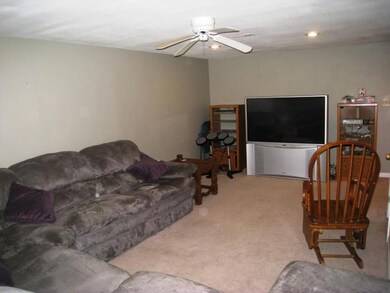 5712 Earnshaw St, Shawnee, KS 66216 - photo 6