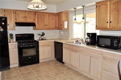 15327 Werling Ct, Horizon City, TX 79928 - photo 3