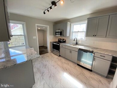 700 E Broad St, Quakertown, PA 18951 - photo 4