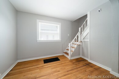 9-web-or-mls-209-lane-ave-sw