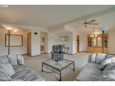 Living Room/Dining Room