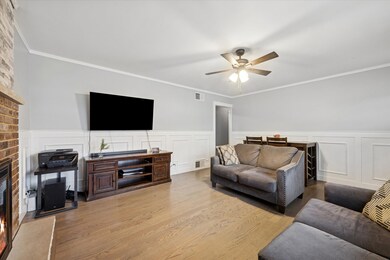 1119 Newcastle Ave, Westchester, IL 60154 - photo 4