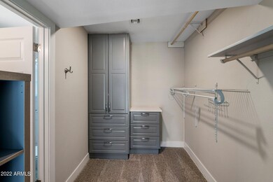 1819 E Cornell Dr10