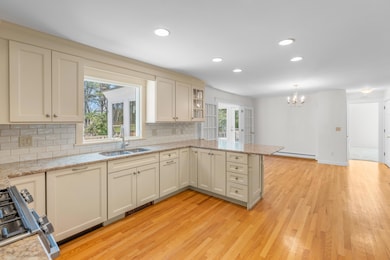 KITCHEN-DINING