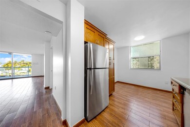 Stratford House Condominiums unit 215, North Miami Beach, FL 33160 - photo 6