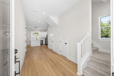 3722 W Mango Ave unit 10, Tampa, FL 33616 - photo 5