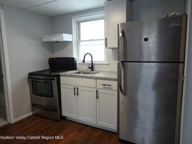 921-923 Columbia St unit D, Hudson, NY 12534 - photo 4