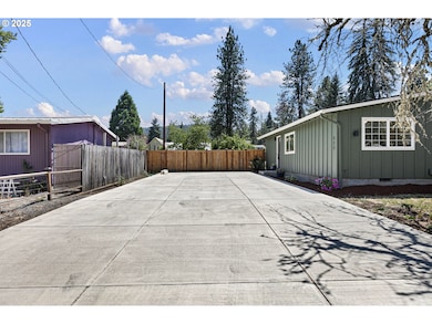 830 Larch St, Eugene, OR 97405 - photo 2