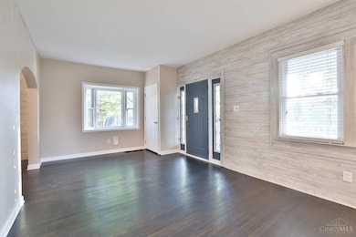 8459 Vorhees Ln, Cincinnati, OH 45236 - photo 5