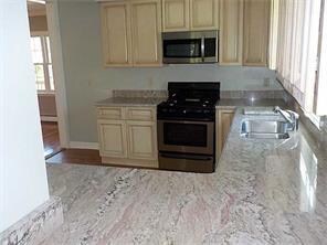 15 Vose St, Woonsocket, RI 02895 - photo 7