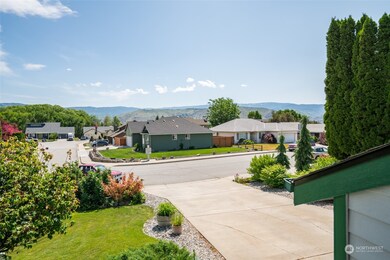 162 Manhattan Square, East Wenatchee, WA 98802 - photo 3