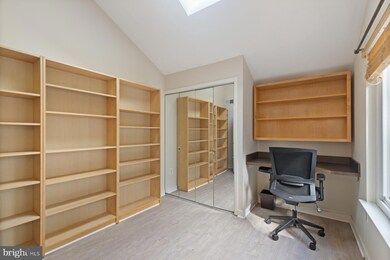 9409 Hickory Limb, Columbia, MD 21045 - photo 3