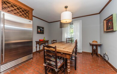 dining area 1