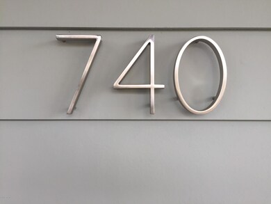 740 Paradise