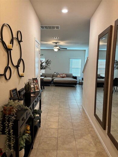 1108 Jackson Ln unit 5B, Jarrell, TX 76537 - photo 3