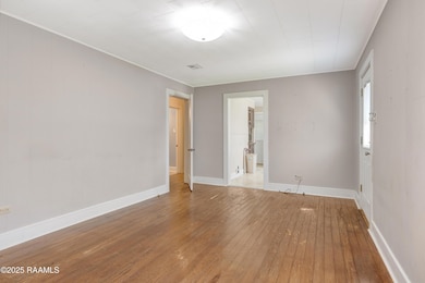 311 Ernest-4
