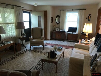 721 721 N Swift St, St. Peter, MN 56082 - photo 2