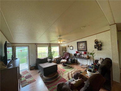 110 Castle Rock Ln, Shawnee, OK 74804 - photo 5